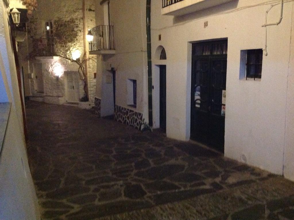 Vehi Hotel Cadaques Bagian luar foto