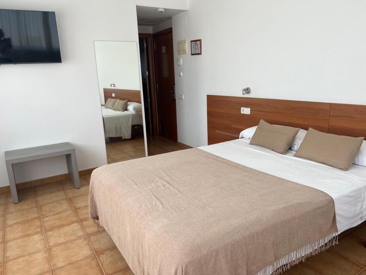 Vehi Hotel Cadaques Bagian luar foto