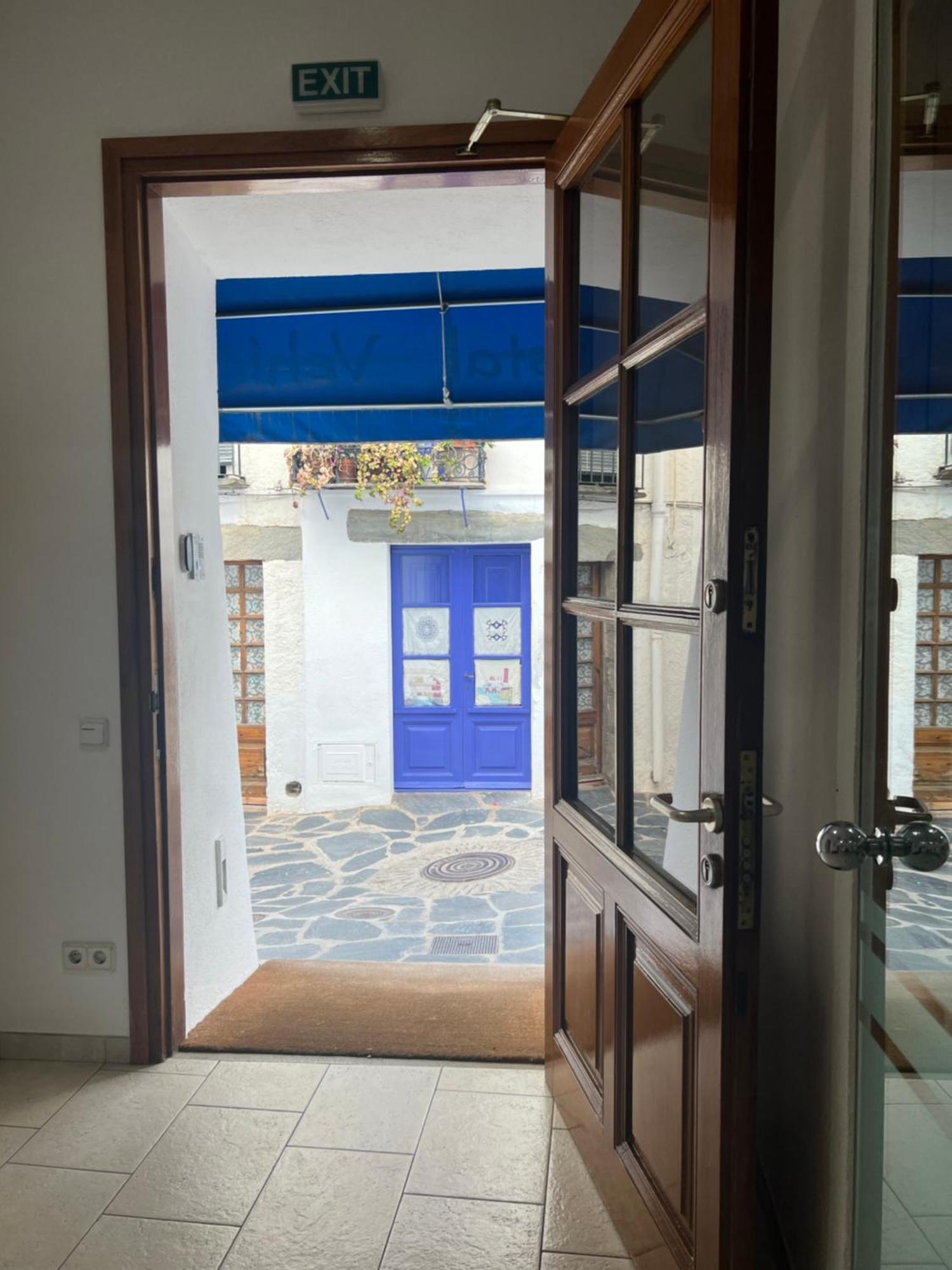 Vehi Hotel Cadaques Bagian luar foto