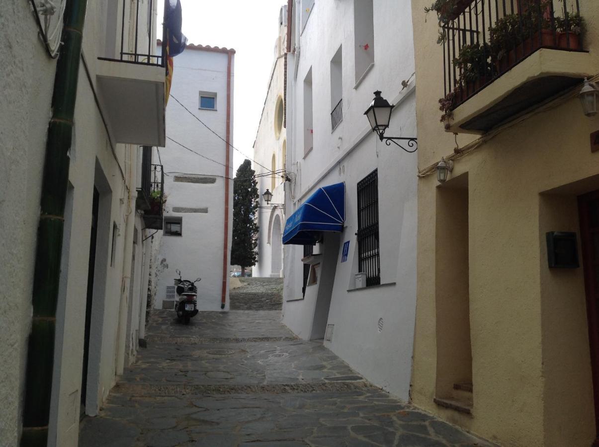 Vehi Hotel Cadaques Bagian luar foto